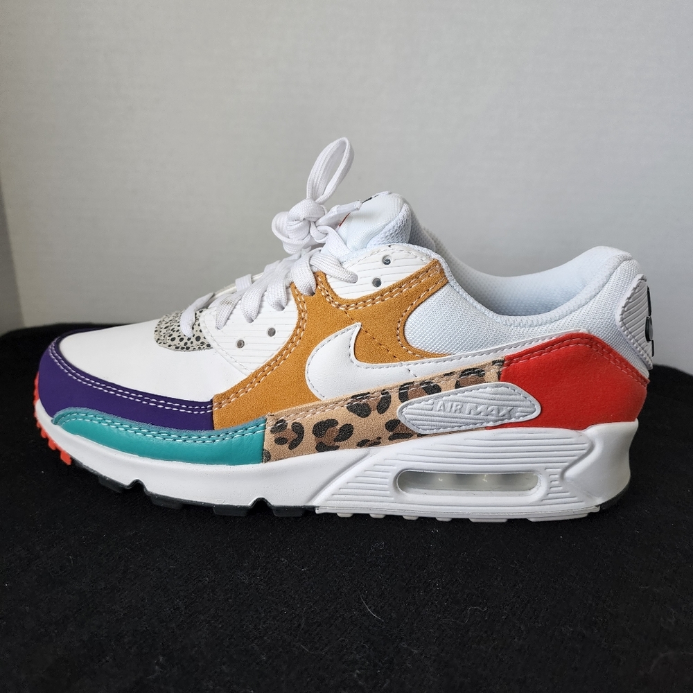 Nike Air Max 90 SE Leopard/multi Wpmens size 9